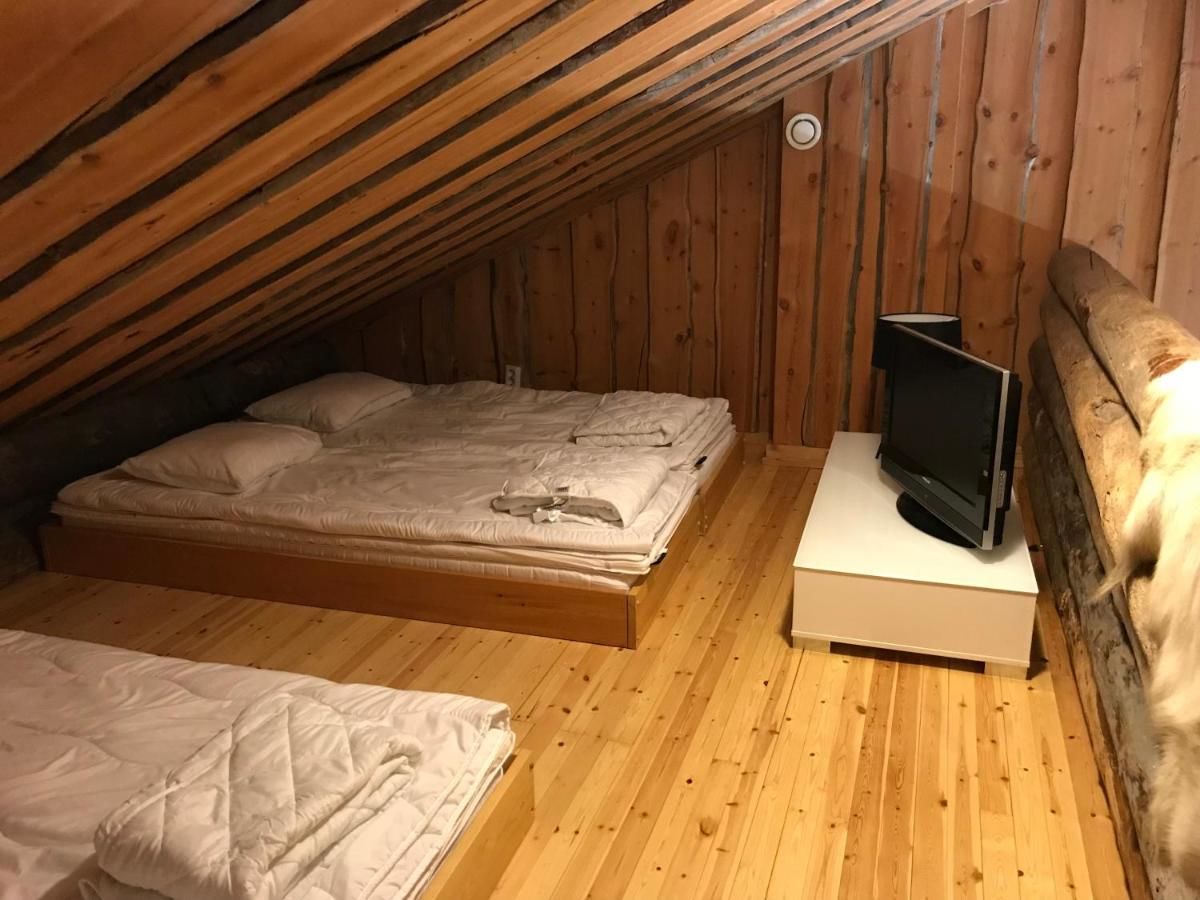 Дома для отпуска Chill Cave - logwood cottage Рука-17