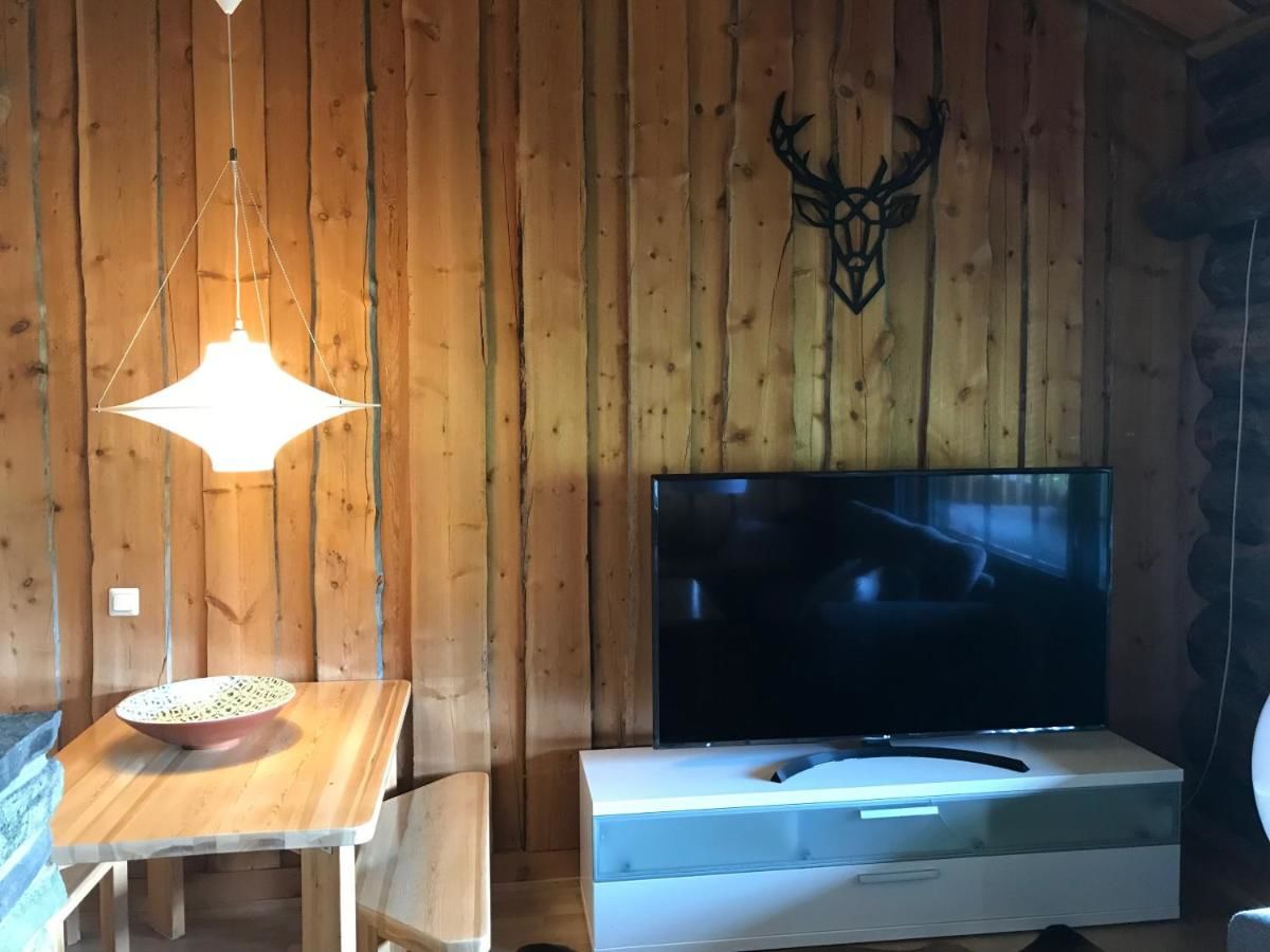 Дома для отпуска Chill Cave - logwood cottage Рука-7