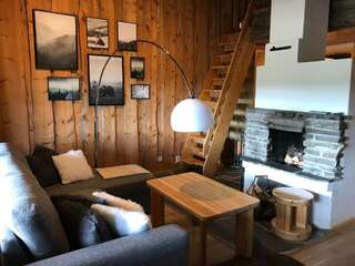 Дома для отпуска Chill Cave - logwood cottage Рука Дом для отпуска с лофтом-31